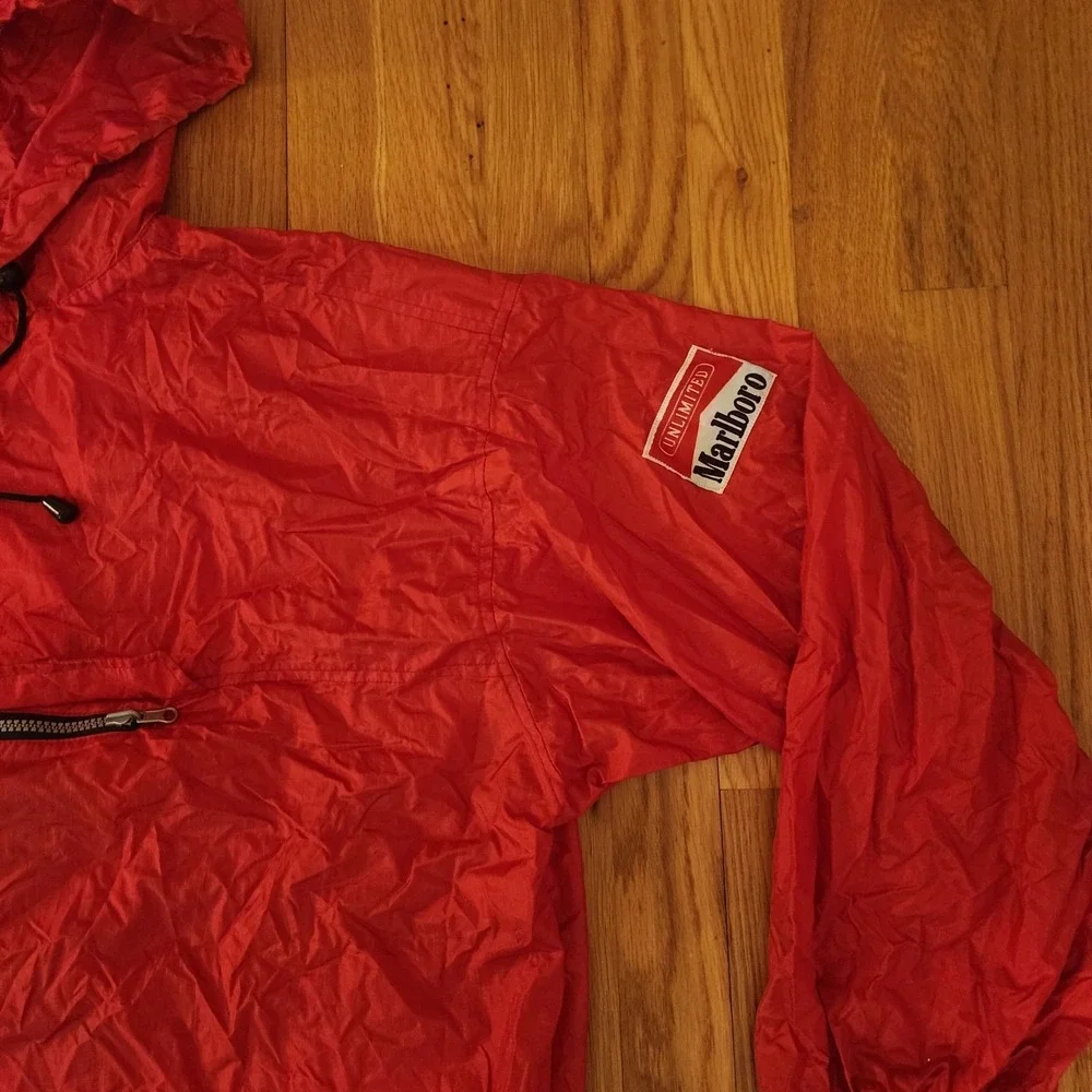 Vintage Marlboro Unlimited Red Pullover Rain Jacket Windbreaker/Bag Size XL - Picture 5 of 14